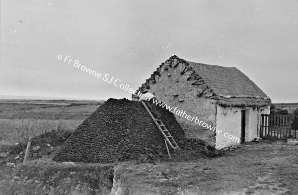 KEEL SLIEVEMORE ROAD COTTAGES